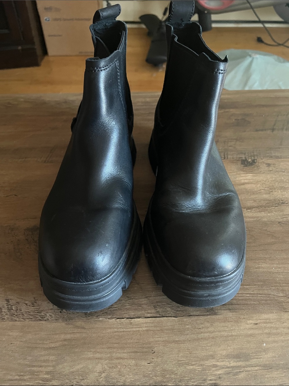 UGG Women's Black Leather Chelsea Lug Ankle Boots